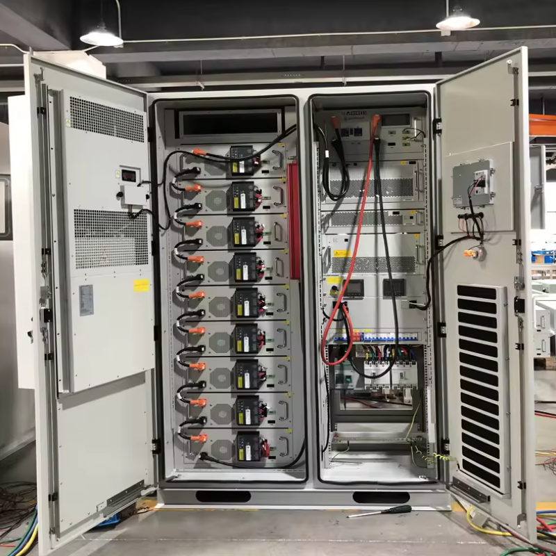 Batterij Buitenkast met 204-768 Volt System Nominale Spanning en 64-241 Kilowatt-Uur Elektrische Energie met IP54 Beschermingsniveau