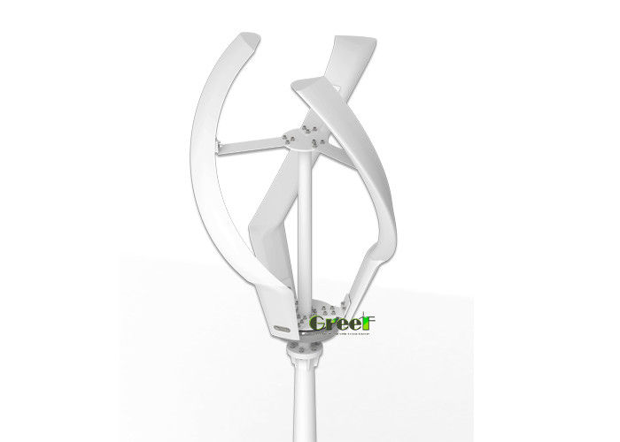 3 stuks Verticale as Windturbine met FRP-bladen ≤ 20 dB Geluidsveiligheid Windsnelheid 50m/s
